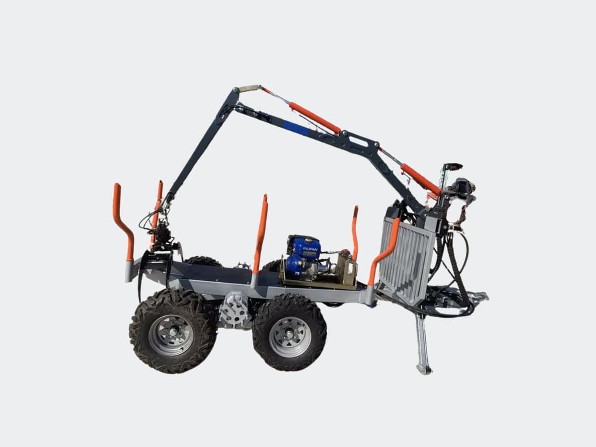 Remorque forestière CUTCRAFT équipée d'une grue
